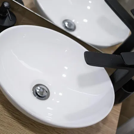 Luxusni Apartman - Marianske Hory Lägenhet *